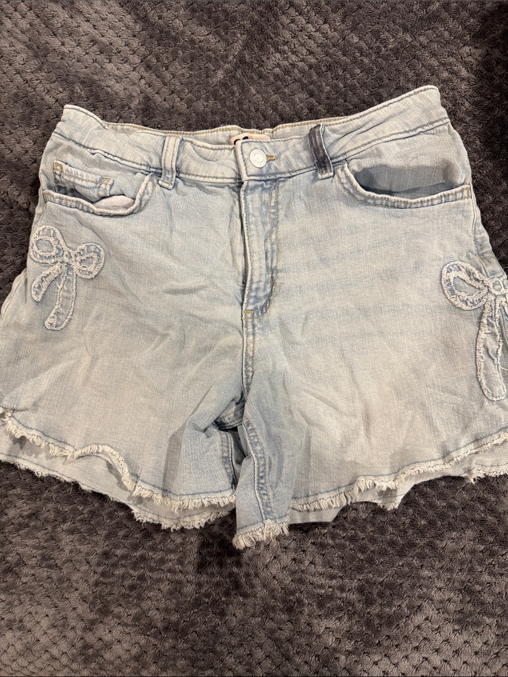 SO Light Blue Denim Shorts with Bow Applique